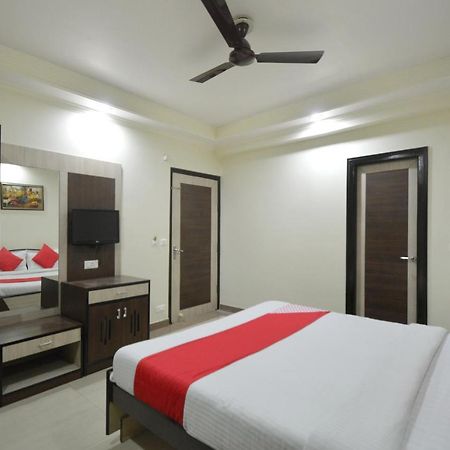 Oyo 23608 Hotel Fun Jaipur Bagian luar foto