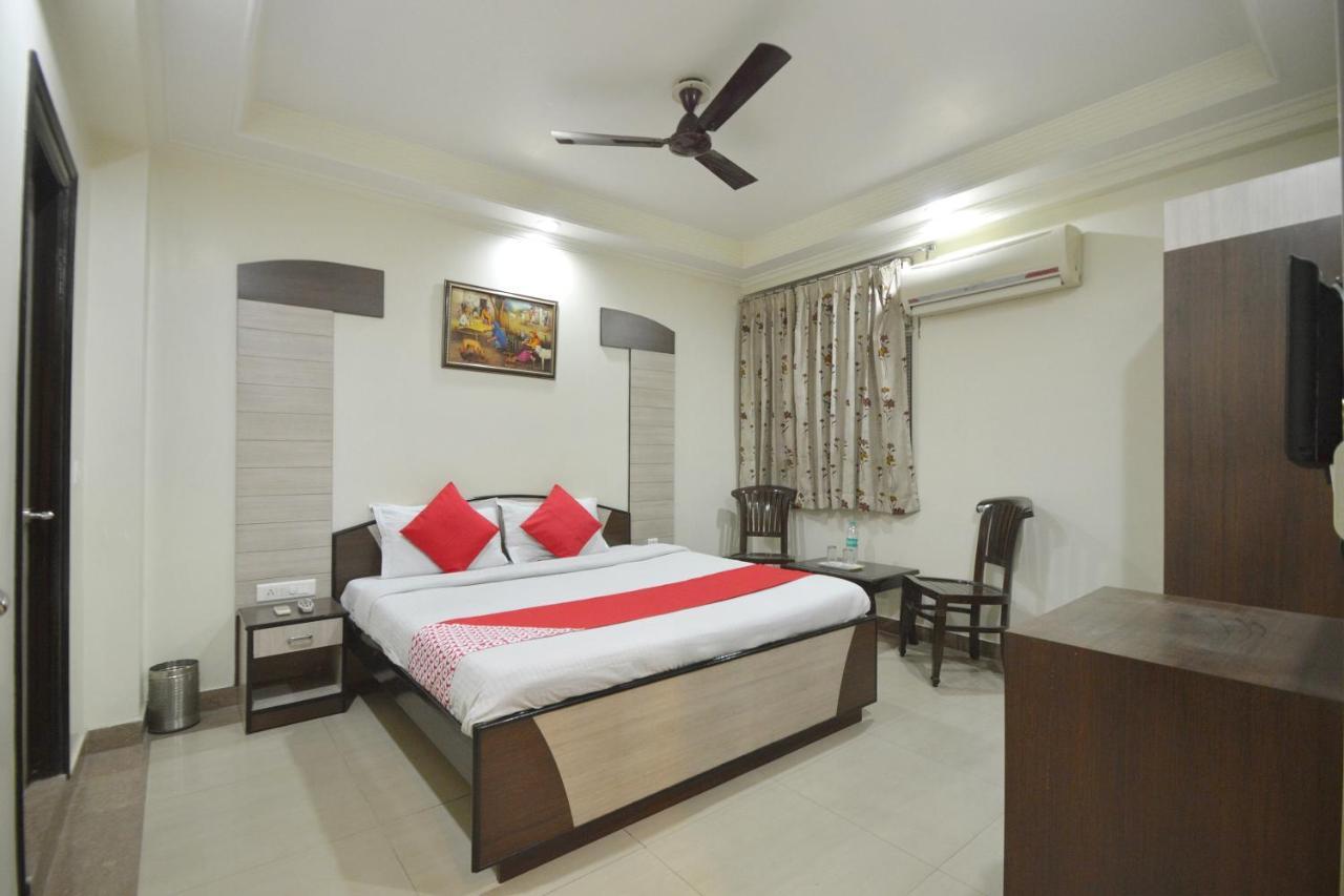 Oyo 23608 Hotel Fun Jaipur Bagian luar foto